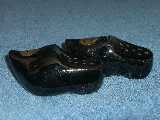 Dutch shoe shakers glazed onyx black